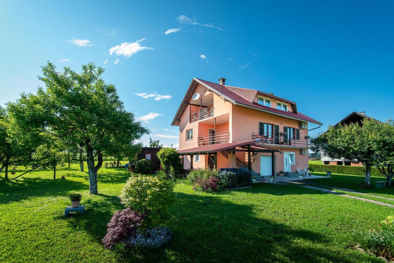 Ferienwohnung Emmy I Alice Josipdol Exterior foto